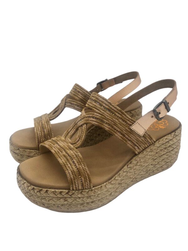 Ginebra Shoes Sandalia Camel con Plataforma